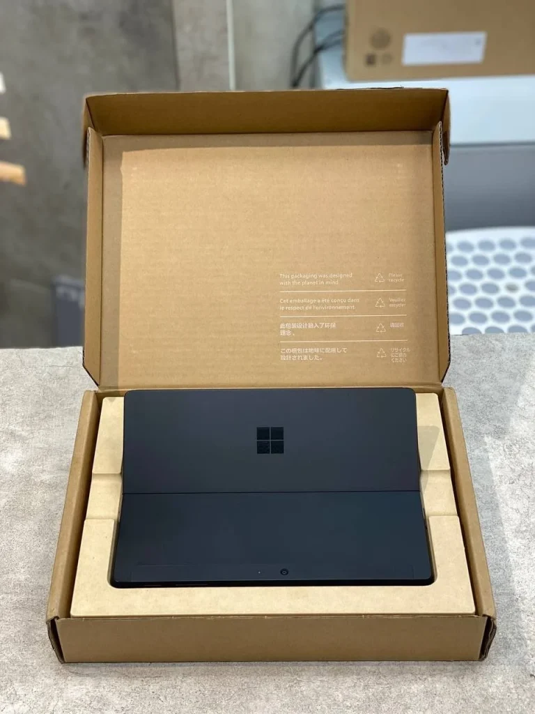 Microsoft Mode lSurface Go ۳ لپ تاپ