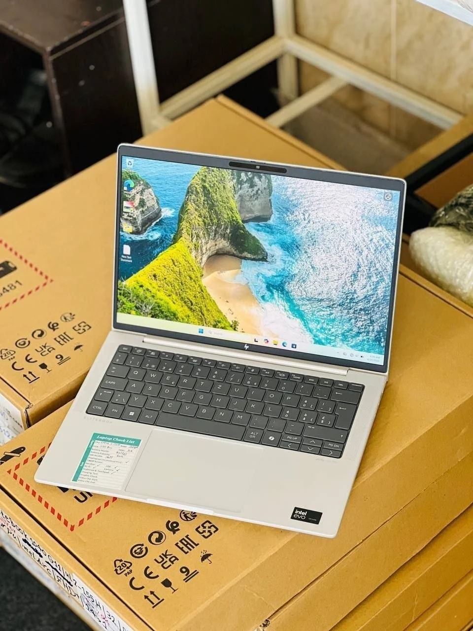 لپتاپ HP EliteBook 1040 G11